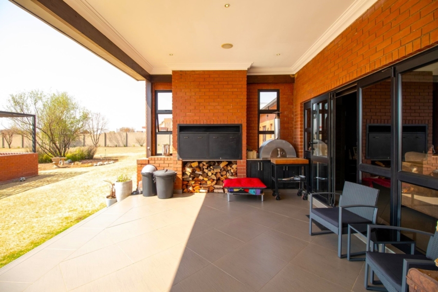 5 Bedroom Property for Sale in Dunblane Lifestyle and Equestrian Estate Gauteng