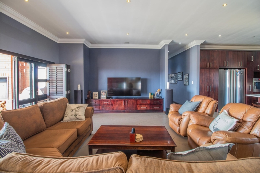 5 Bedroom Property for Sale in Dunblane Lifestyle and Equestrian Estate Gauteng