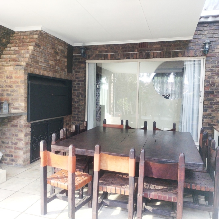 4 Bedroom Property for Sale in Glen Marais Gauteng