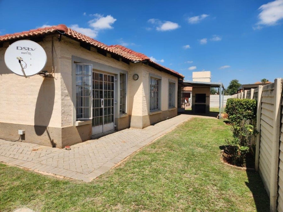 3 Bedroom Property for Sale in Chantelle Gauteng