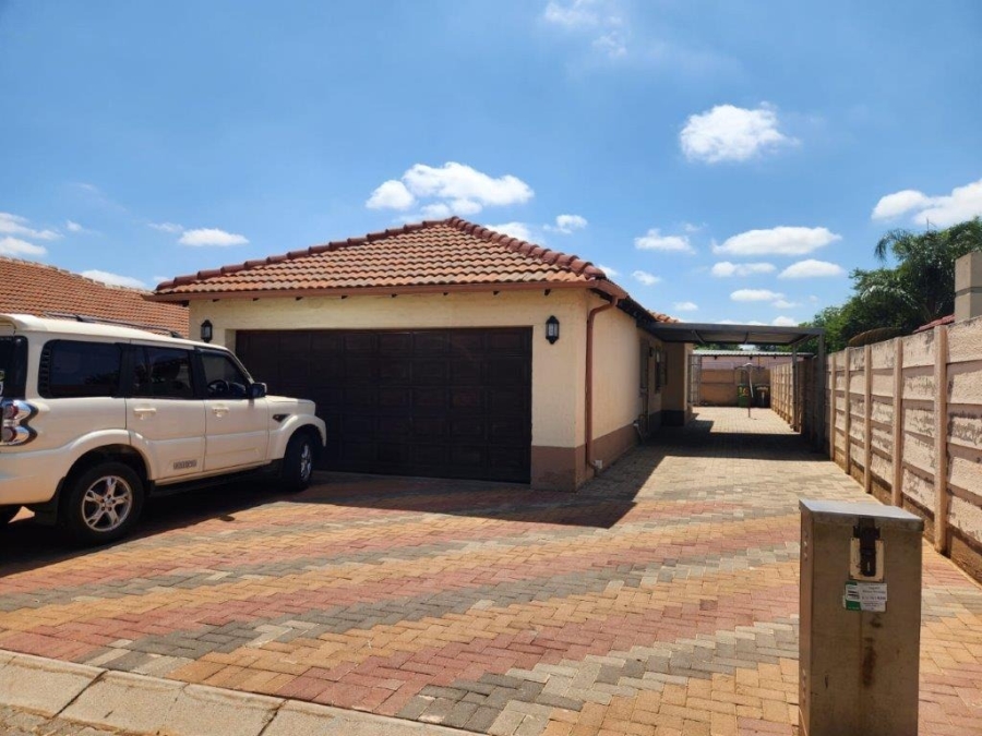 3 Bedroom Property for Sale in Chantelle Gauteng