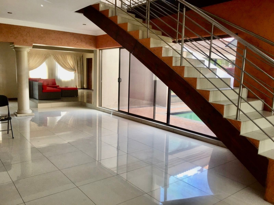 6 Bedroom Property for Sale in Zambezi Country Estate Gauteng