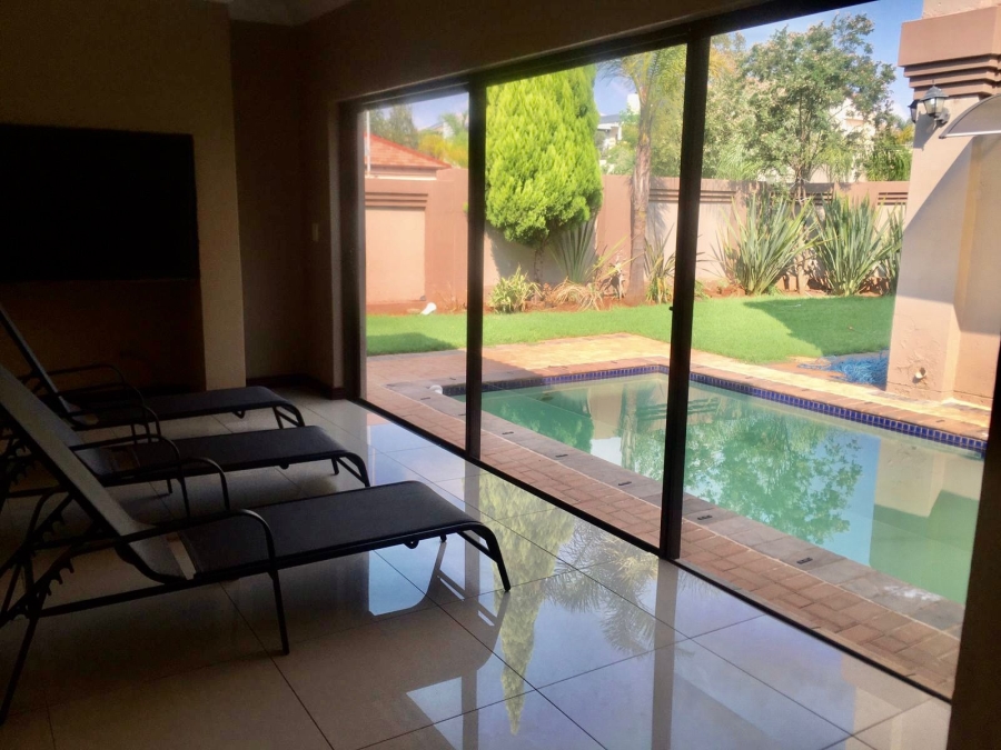 6 Bedroom Property for Sale in Zambezi Country Estate Gauteng