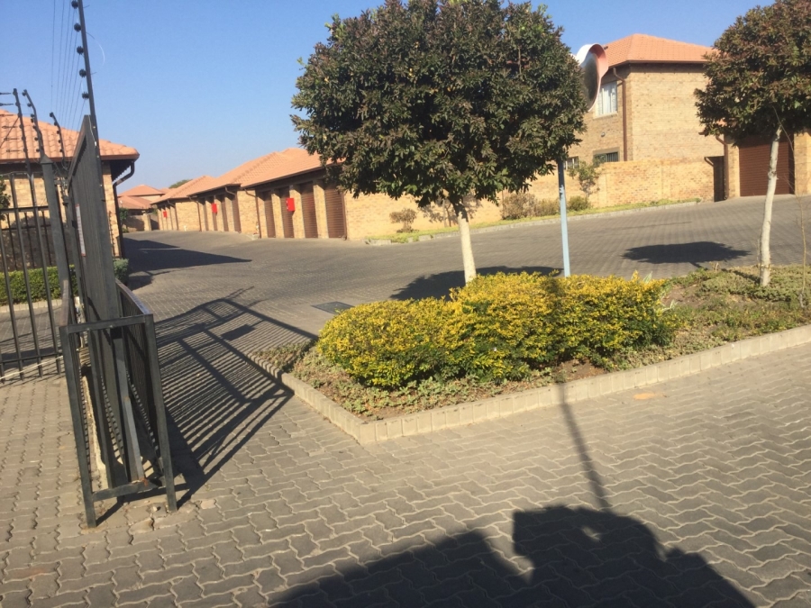 3 Bedroom Property for Sale in Annlin Gauteng