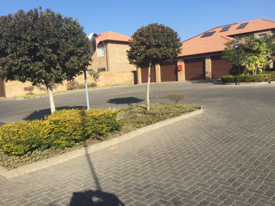 3 Bedroom Property for Sale in Annlin Gauteng