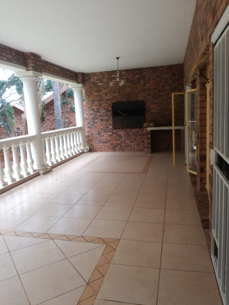 4 Bedroom Property for Sale in Ninapark Gauteng