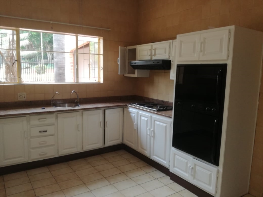 4 Bedroom Property for Sale in Ninapark Gauteng