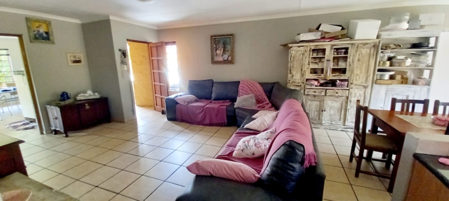 5 Bedroom Property for Sale in Moregloed Gauteng