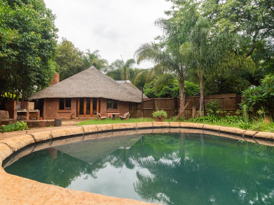 11 Bedroom Property for Sale in Heatherdale AH Gauteng