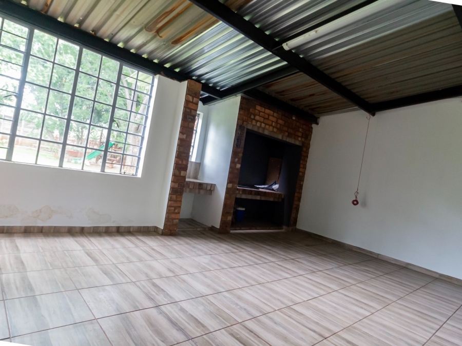 11 Bedroom Property for Sale in Heatherdale AH Gauteng