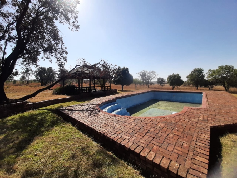 10 Bedroom Property for Sale in Cullinan Gauteng