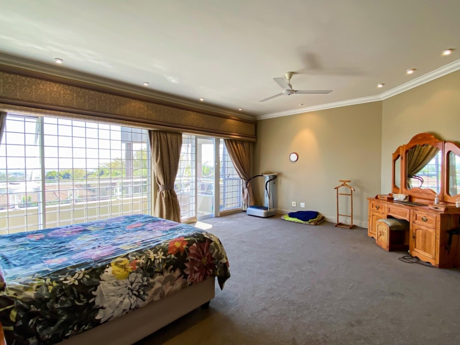 4 Bedroom Property for Sale in Magalieskruin Gauteng