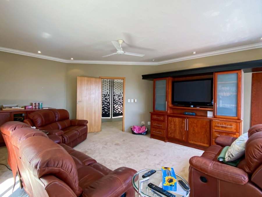 4 Bedroom Property for Sale in Magalieskruin Gauteng