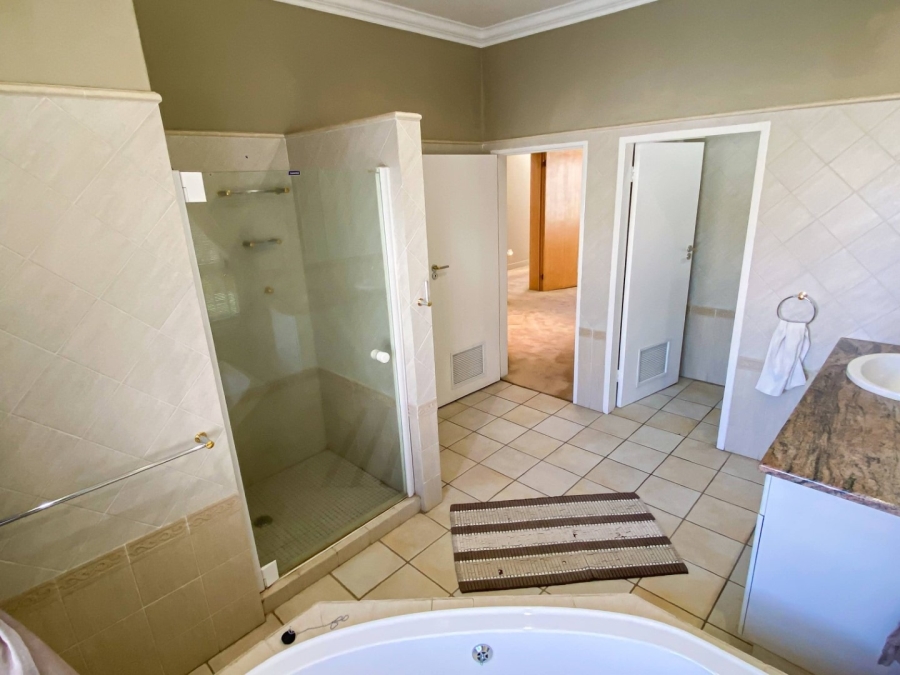 4 Bedroom Property for Sale in Magalieskruin Gauteng