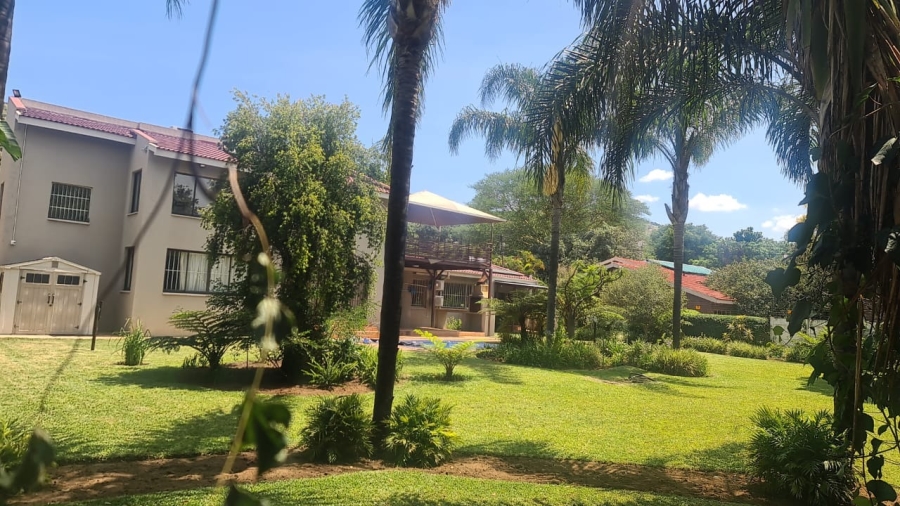 5 Bedroom Property for Sale in Florauna Gauteng