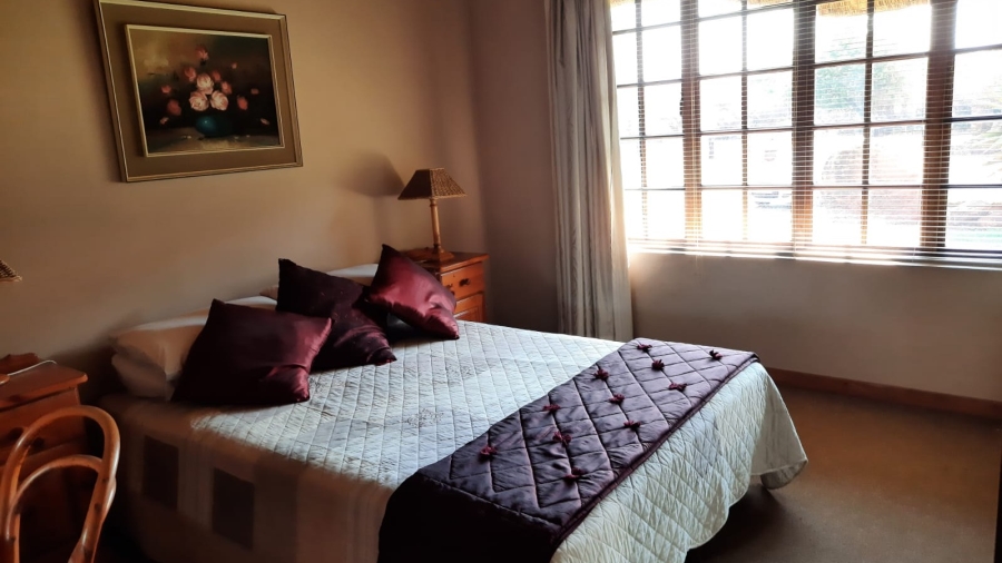 5 Bedroom Property for Sale in Kameeldrift East Gauteng