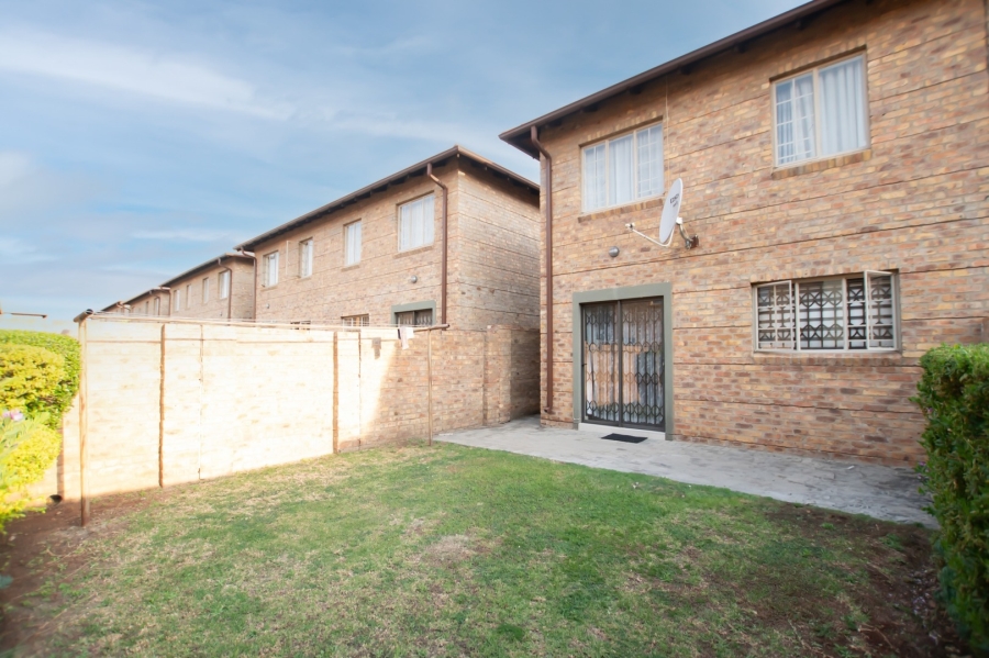 3 Bedroom Property for Sale in Annlin Gauteng