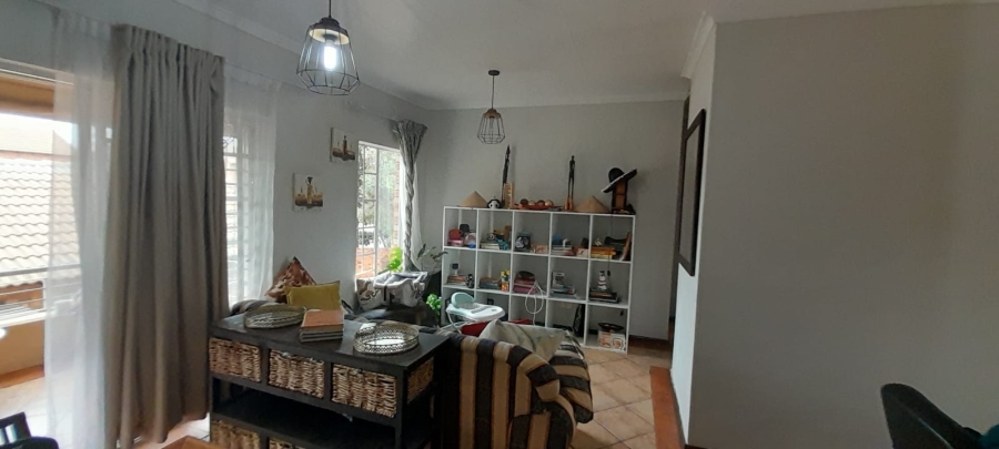 To Let 2 Bedroom Property for Rent in Equestria Gauteng