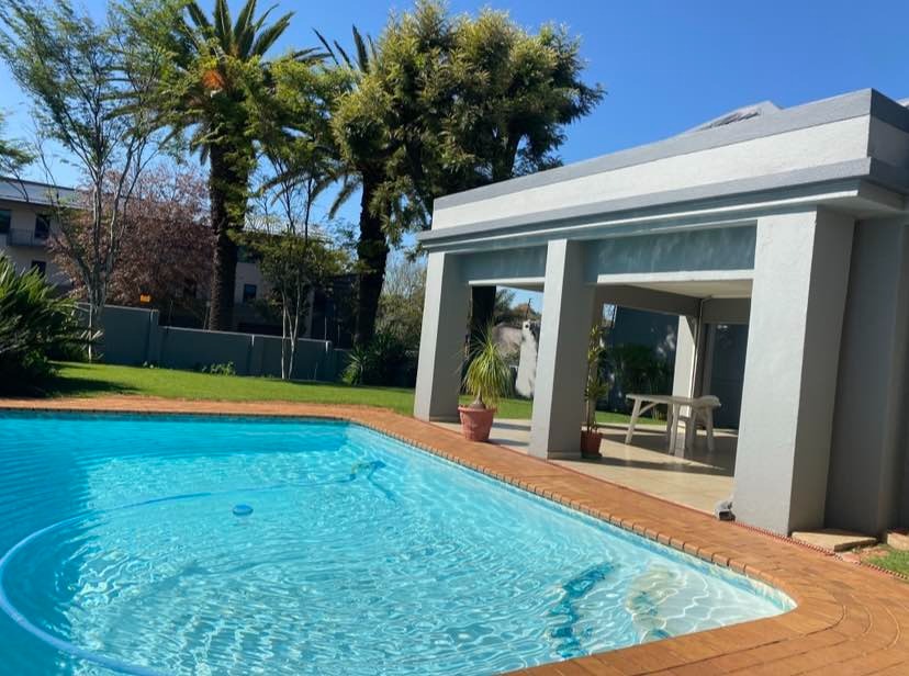 To Let 2 Bedroom Property for Rent in Melrose North Gauteng