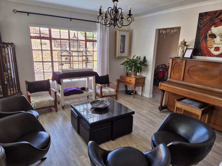 3 Bedroom Property for Sale in Eldoraigne Gauteng