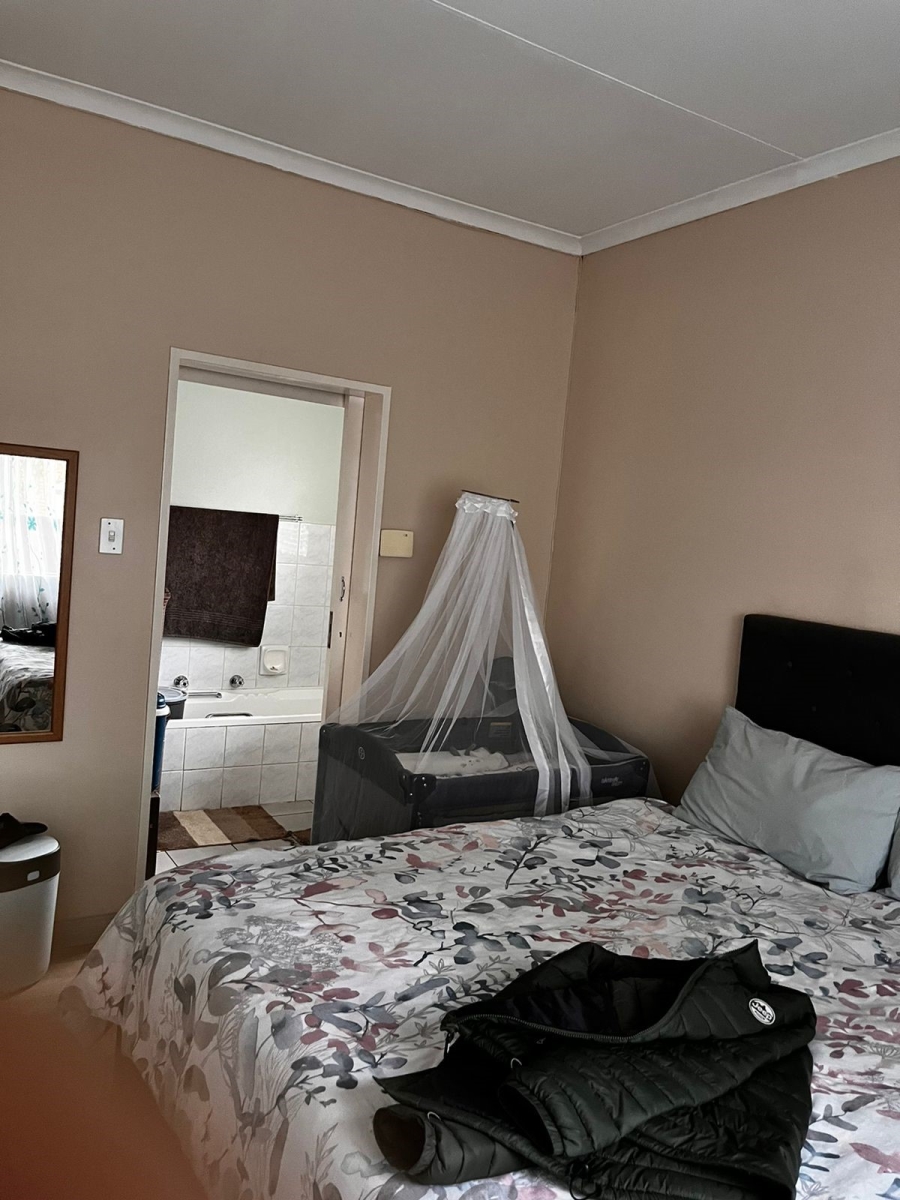 To Let 2 Bedroom Property for Rent in Noordwyk Gauteng