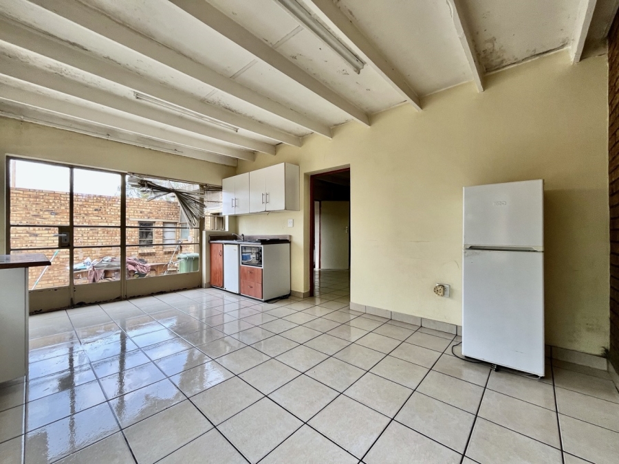 To Let 1 Bedroom Property for Rent in President Park Gauteng