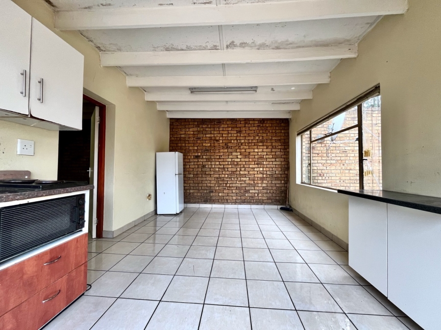 To Let 1 Bedroom Property for Rent in President Park Gauteng