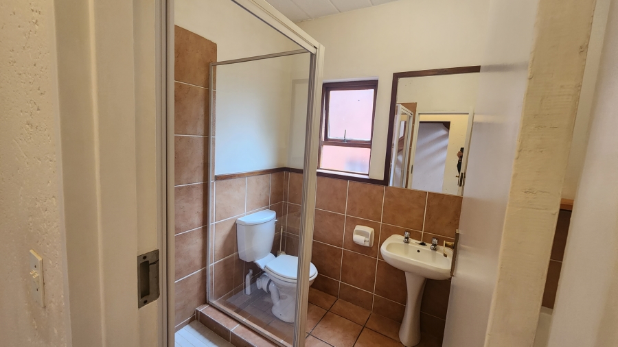 2 Bedroom Property for Sale in Sunninghill Gauteng