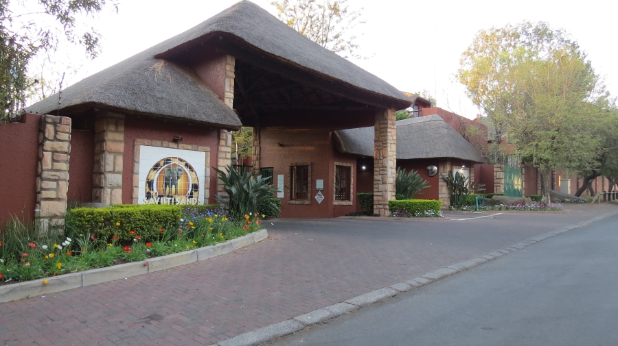 2 Bedroom Property for Sale in Sunninghill Gauteng