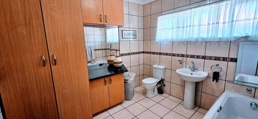 3 Bedroom Property for Sale in Three Rivers Gauteng