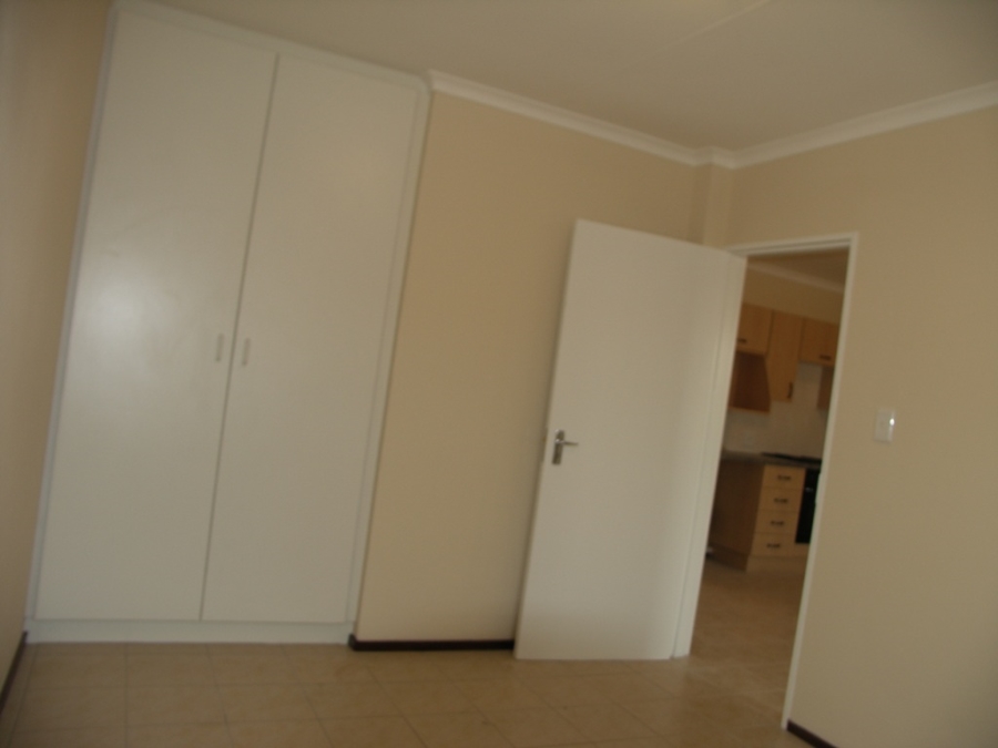 2 Bedroom Property for Sale in Moffat View Gauteng