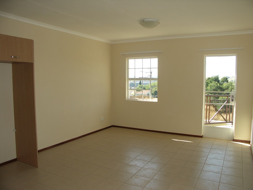 2 Bedroom Property for Sale in Moffat View Gauteng