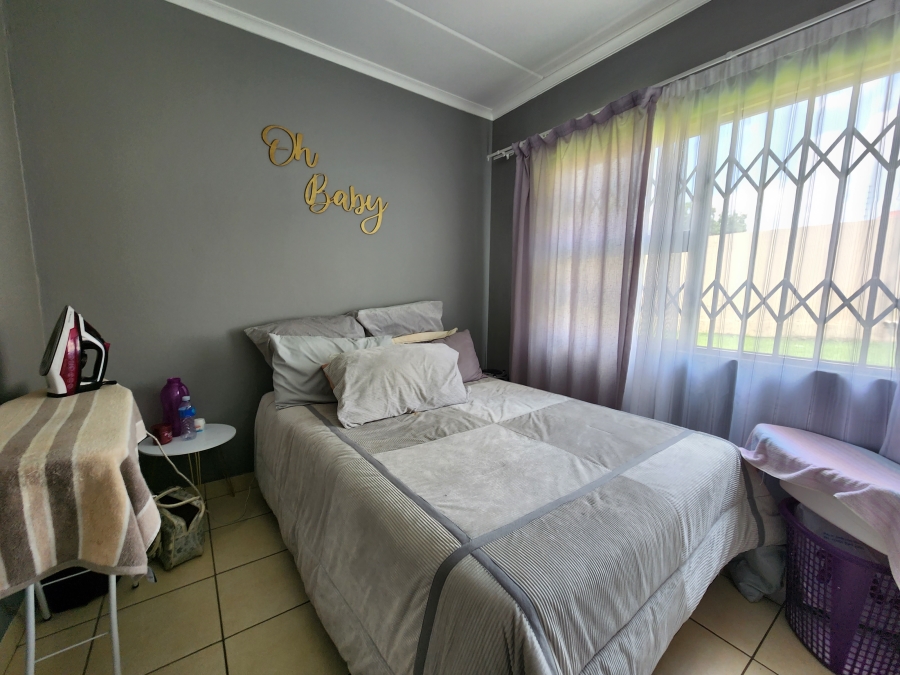 2 Bedroom Property for Sale in Albemarle Gauteng