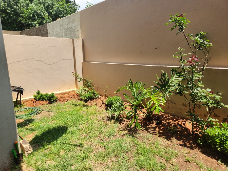 2 Bedroom Property for Sale in Albemarle Gauteng