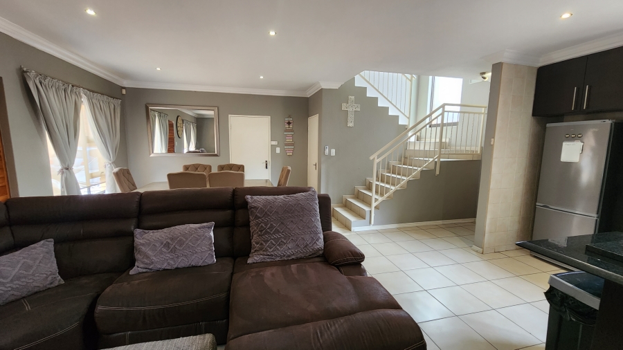 3 Bedroom Property for Sale in New Redruth Gauteng