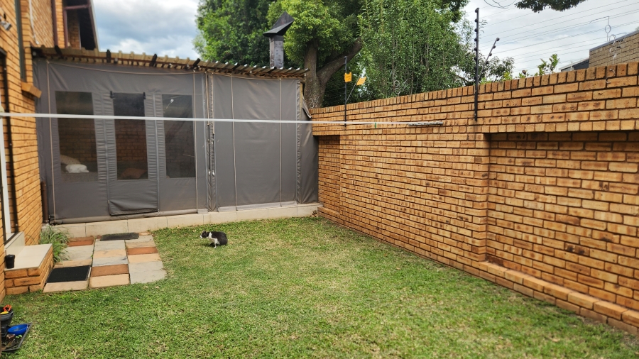 3 Bedroom Property for Sale in New Redruth Gauteng