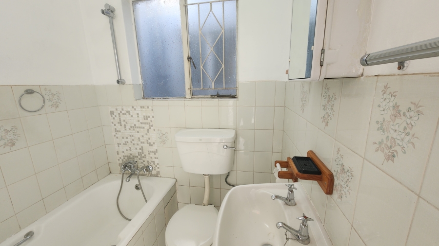 2 Bedroom Property for Sale in New Redruth Gauteng