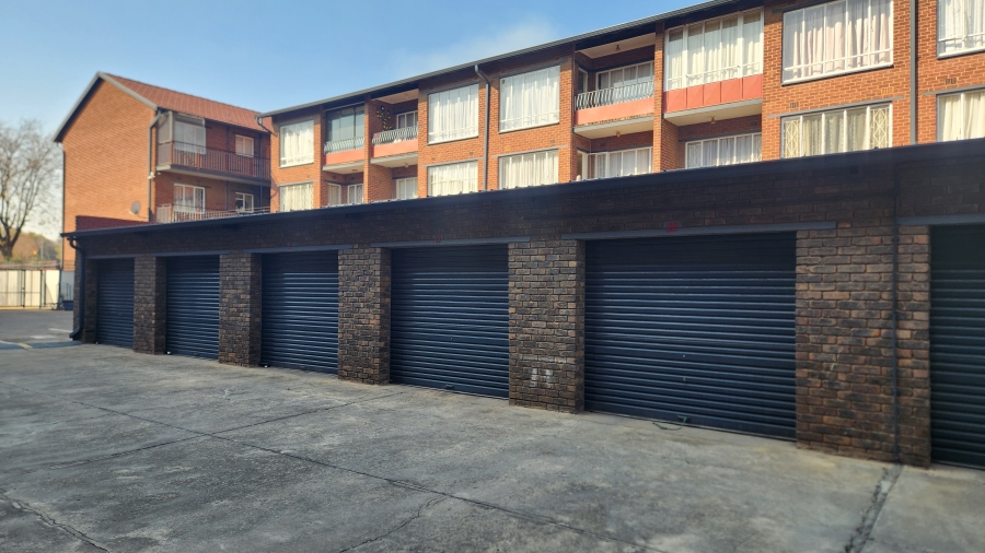 2 Bedroom Property for Sale in New Redruth Gauteng