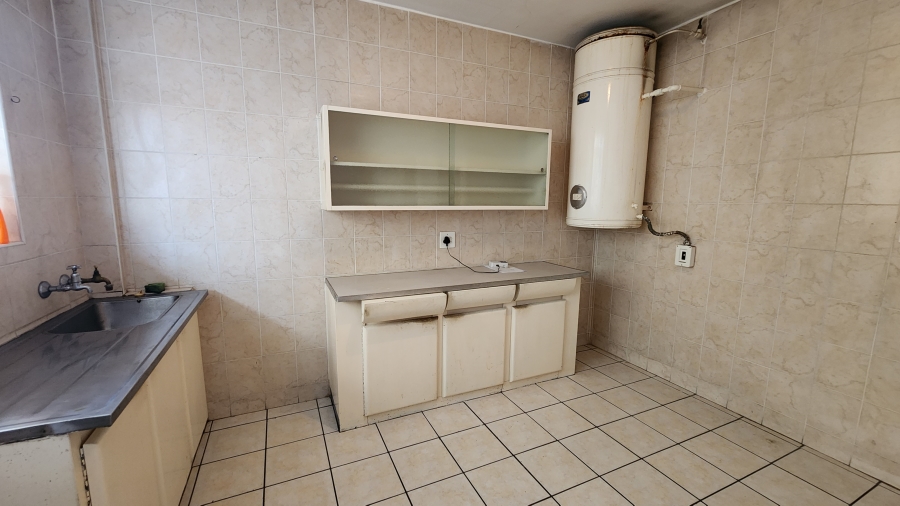 2 Bedroom Property for Sale in New Redruth Gauteng