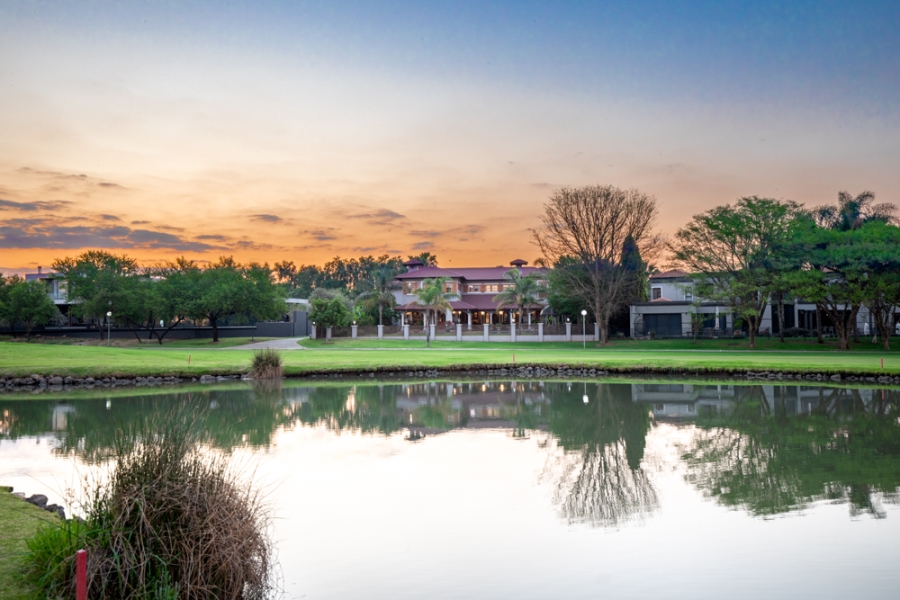 6 Bedroom Property for Sale in Silver Lakes Golf Estate Gauteng