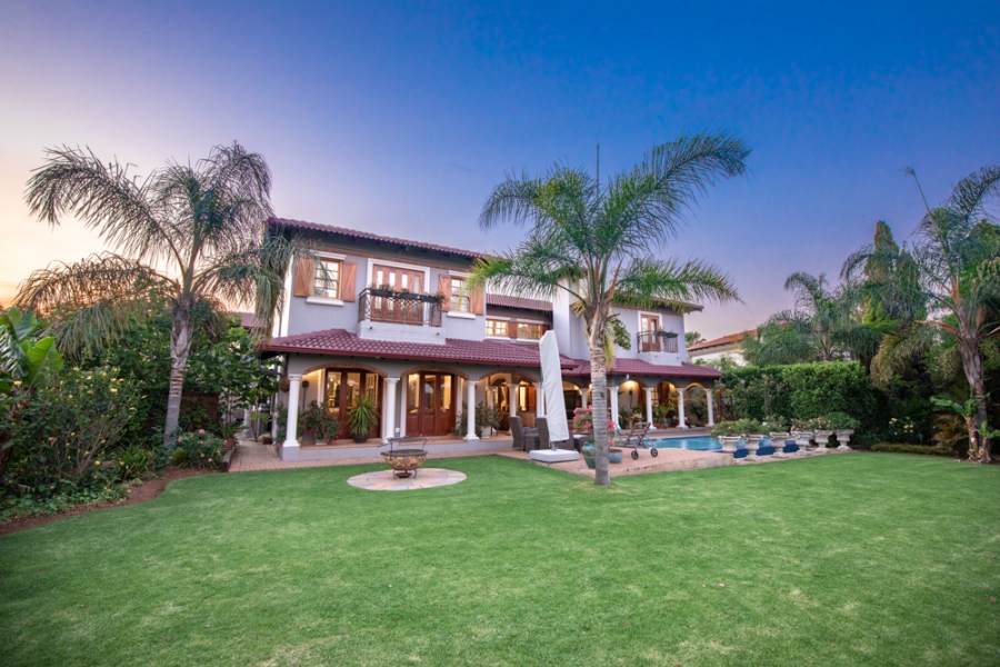 6 Bedroom Property for Sale in Silver Lakes Golf Estate Gauteng