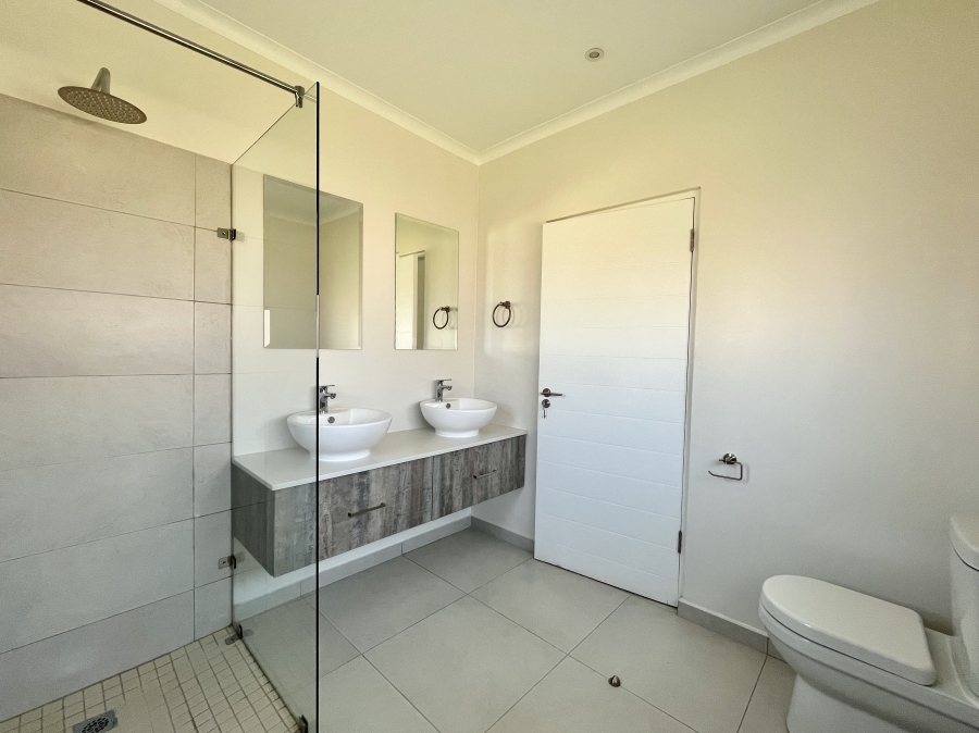 To Let 2 Bedroom Property for Rent in The Retreat Gauteng