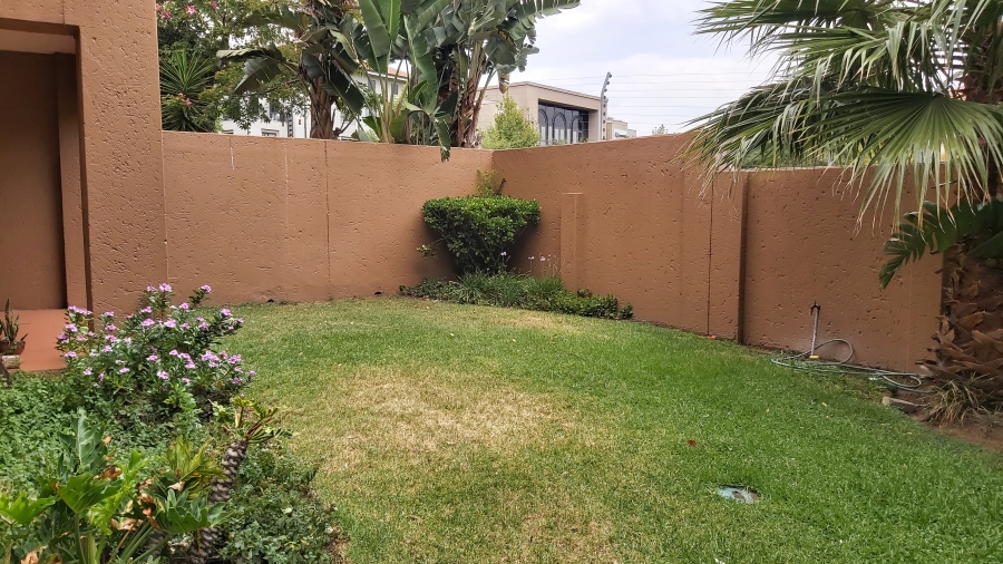 2 Bedroom Property for Sale in Fourways Gauteng