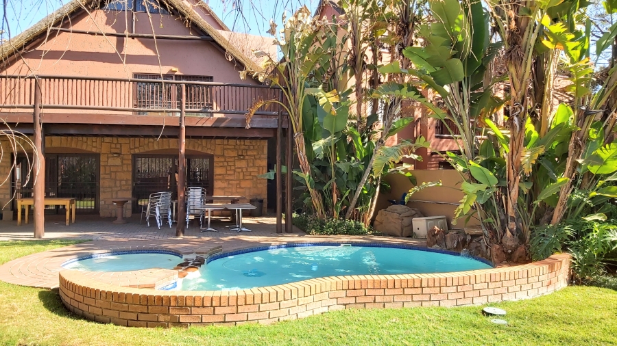 2 Bedroom Property for Sale in Fourways Gauteng