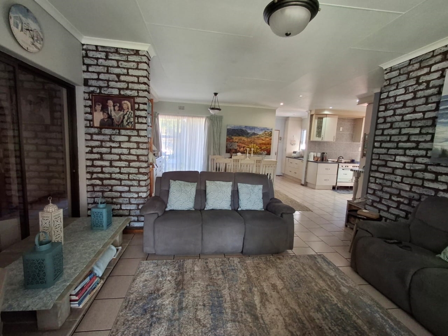 5 Bedroom Property for Sale in Dalpark Gauteng