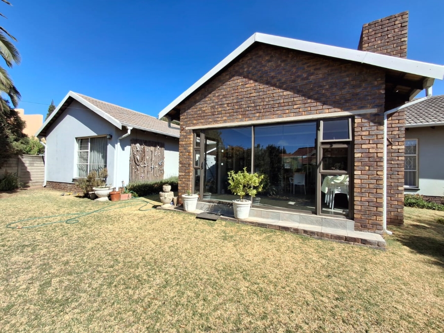 5 Bedroom Property for Sale in Dalpark Gauteng