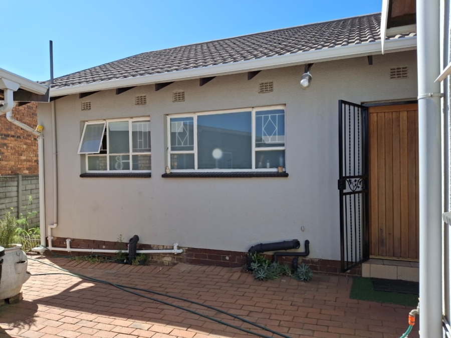 5 Bedroom Property for Sale in Dalpark Gauteng