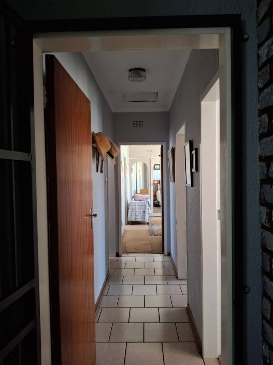 5 Bedroom Property for Sale in Dalpark Gauteng