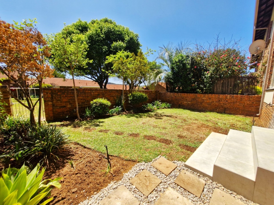 3 Bedroom Property for Sale in Faerie Glen Gauteng