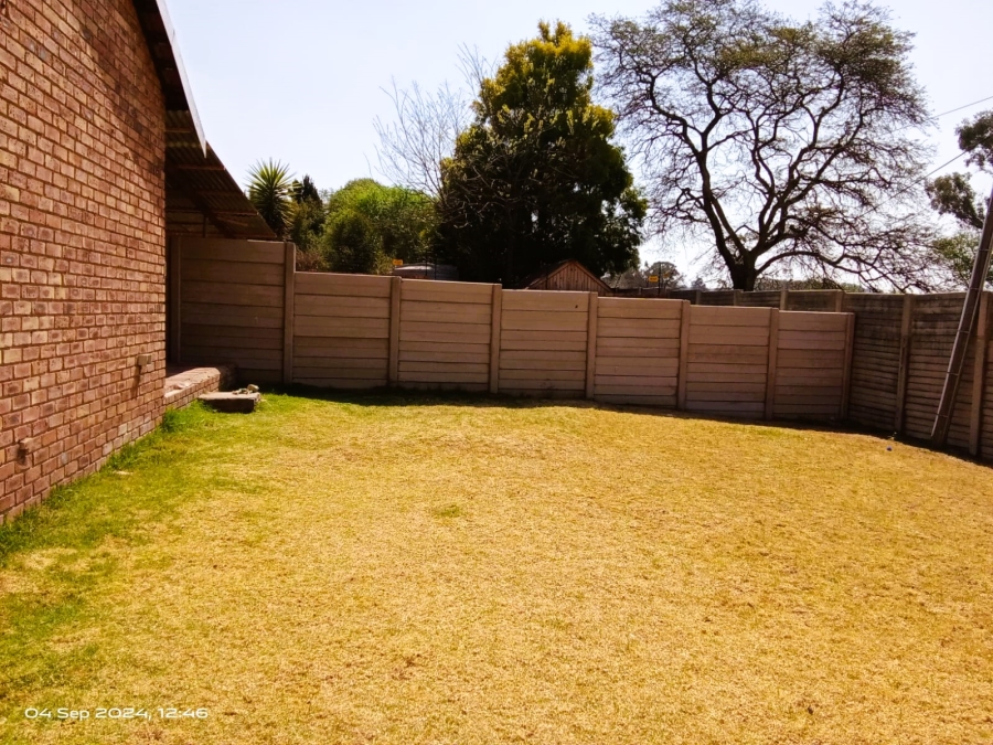 5 Bedroom Property for Sale in Overkruin Gauteng